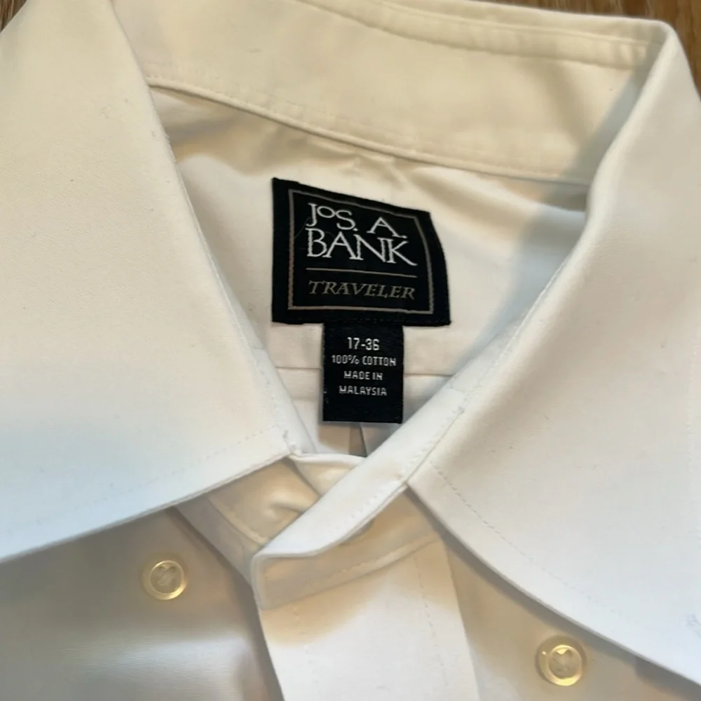Men's Jos A Banks Travelers White Dress Shirt size 17-36 cotton
